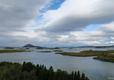 Vue sur le lac de Myvatn depuis Höfdi