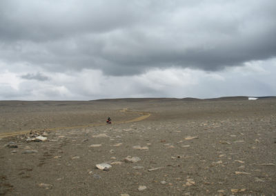 Voyage vélo en Islande- sur les hauts-plateaux la piste semble aller nulle part